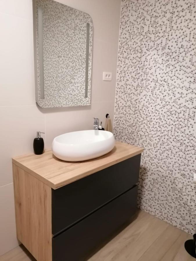Brand New Apartment In มาลินสกา ภายนอก รูปภาพ